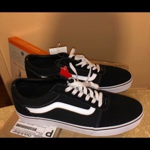 Unworn low top vans